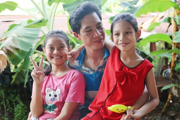 Phản Ứng Của Cộng Đồng