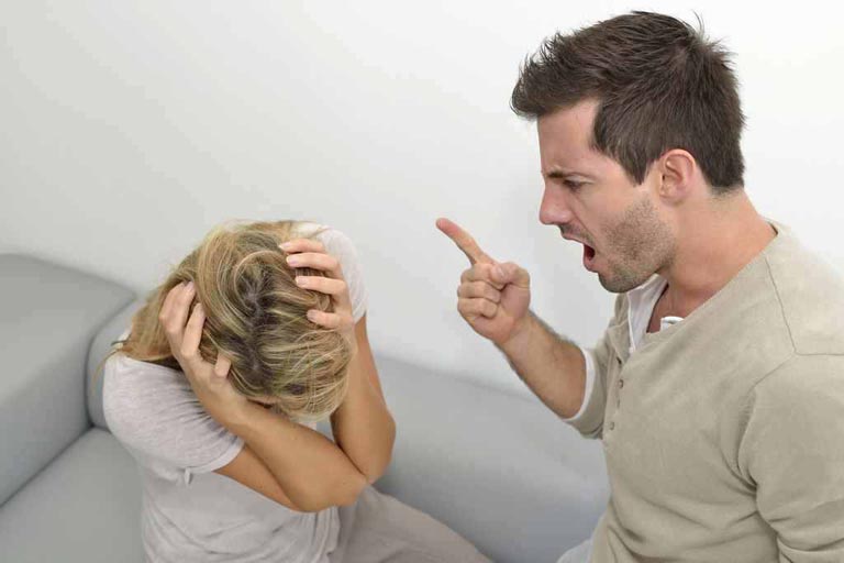 Những Dấu Hiệu Nhận Biết Mối Quan Hệ Độc Hại